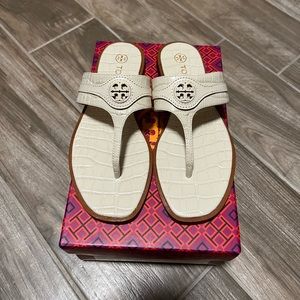 Women Tory Burch size 6